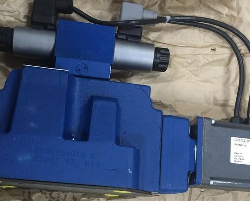 Rexroth R900731922 4WRKE25E350L-3X/6EG24EK31/A1D3M 4WRKE25E350L-35/6EG24EK31/A1D3M Proportional Directional Valve