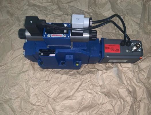 Rexroth R901049771 4WRKE25W8-350L-33/6EG24TK31/A1D3M 4WRKE25W8-350L-3X/6EG24TK31/A1D3M Proportional Directional Valve